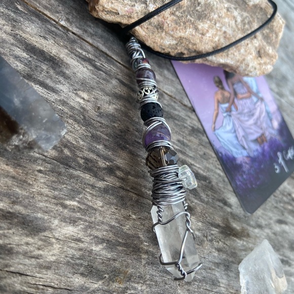 Wire Wrapped Clear Quartz Point Amethyst Sorcerer Wand / Necklace / Oddity - Picture 6 of 13